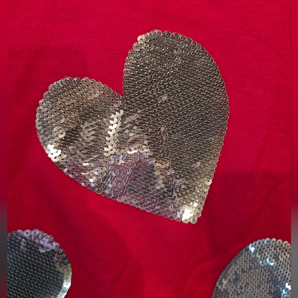 Gorgeous Sequin Detail Heart Top-NWT - Picture 2 of 4